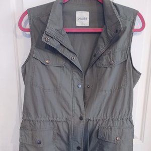 Mudd Camo green vest jacket XL